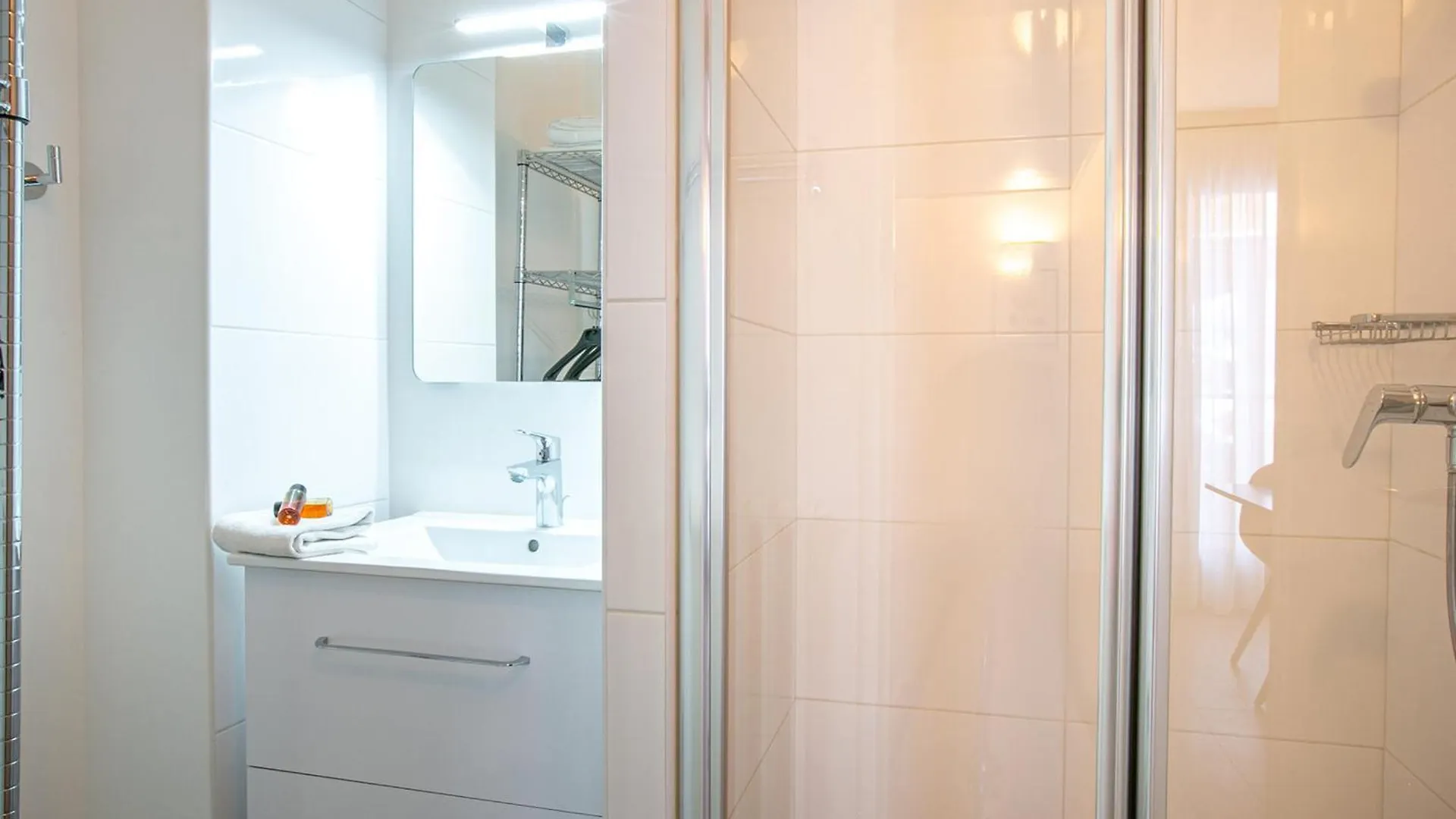 Studio Cosy Au Coeur De Val-D'Isere, Pieds Des Pistes, Acces Wifi, 2 Pers. - Fr-1-694-74 0*,